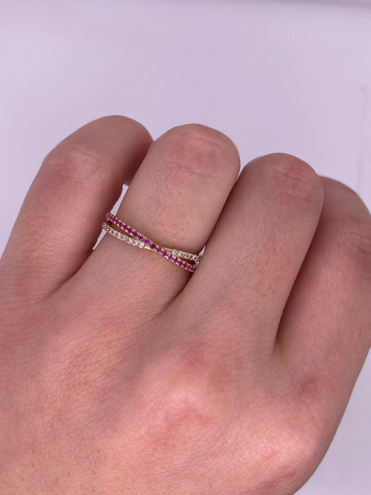 A0001 - Anillo cruzado rubíes y brillantes