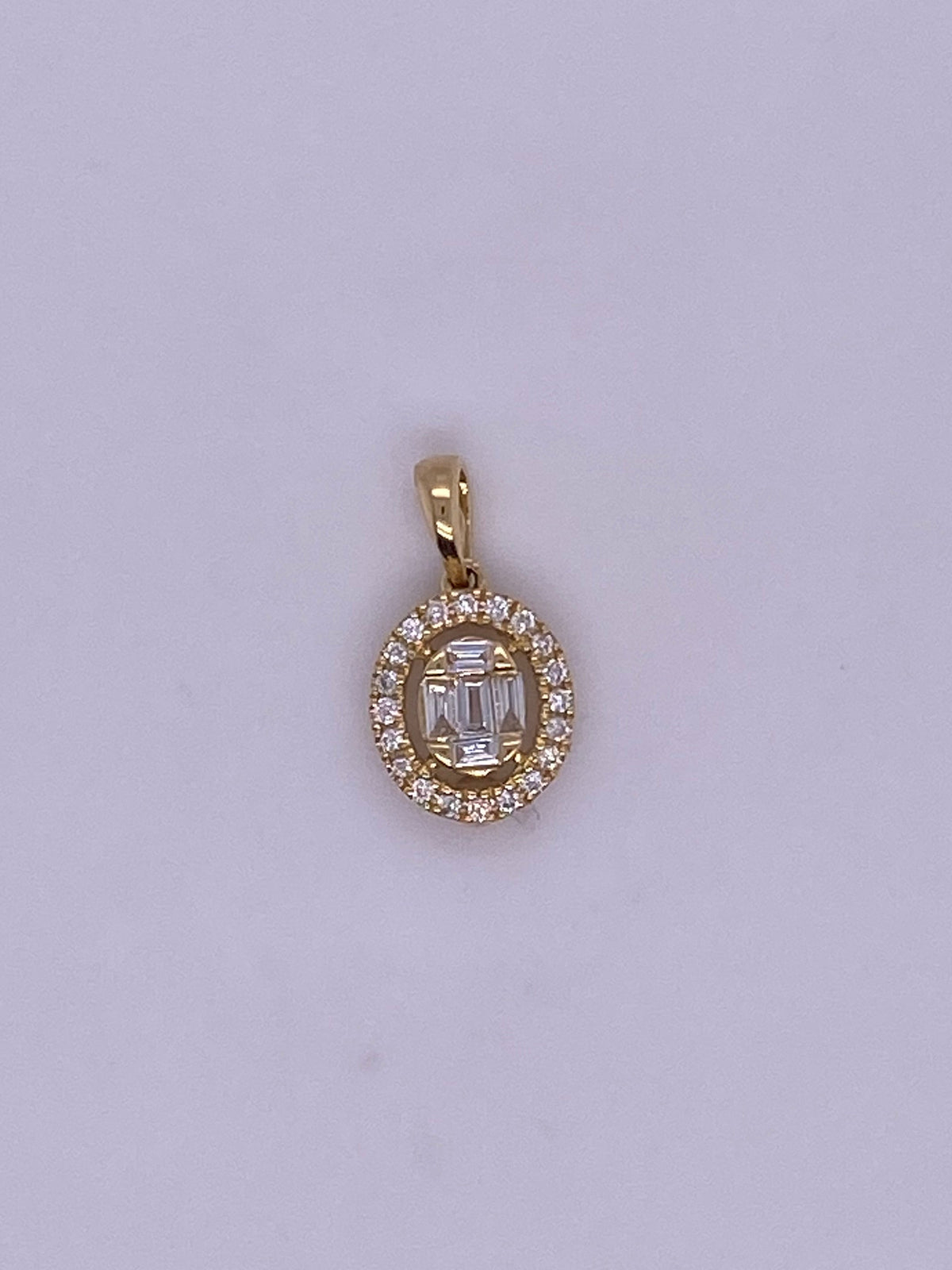 C0359 - Dije oval de baguettes con halo