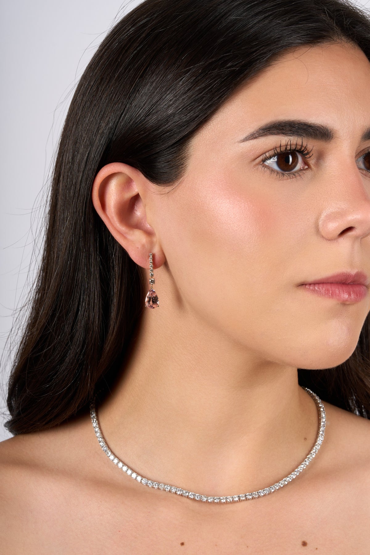 R0449 - Aretes colgantes diamantes y morganita corte pera