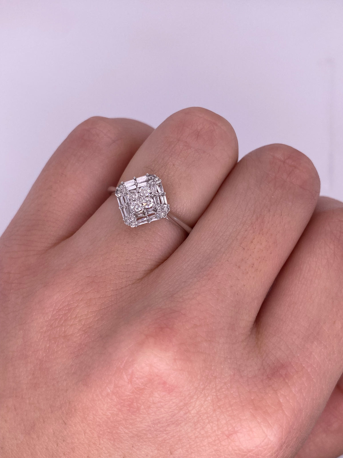 A0167 - Anillo cluster rombo de diamantes baguette