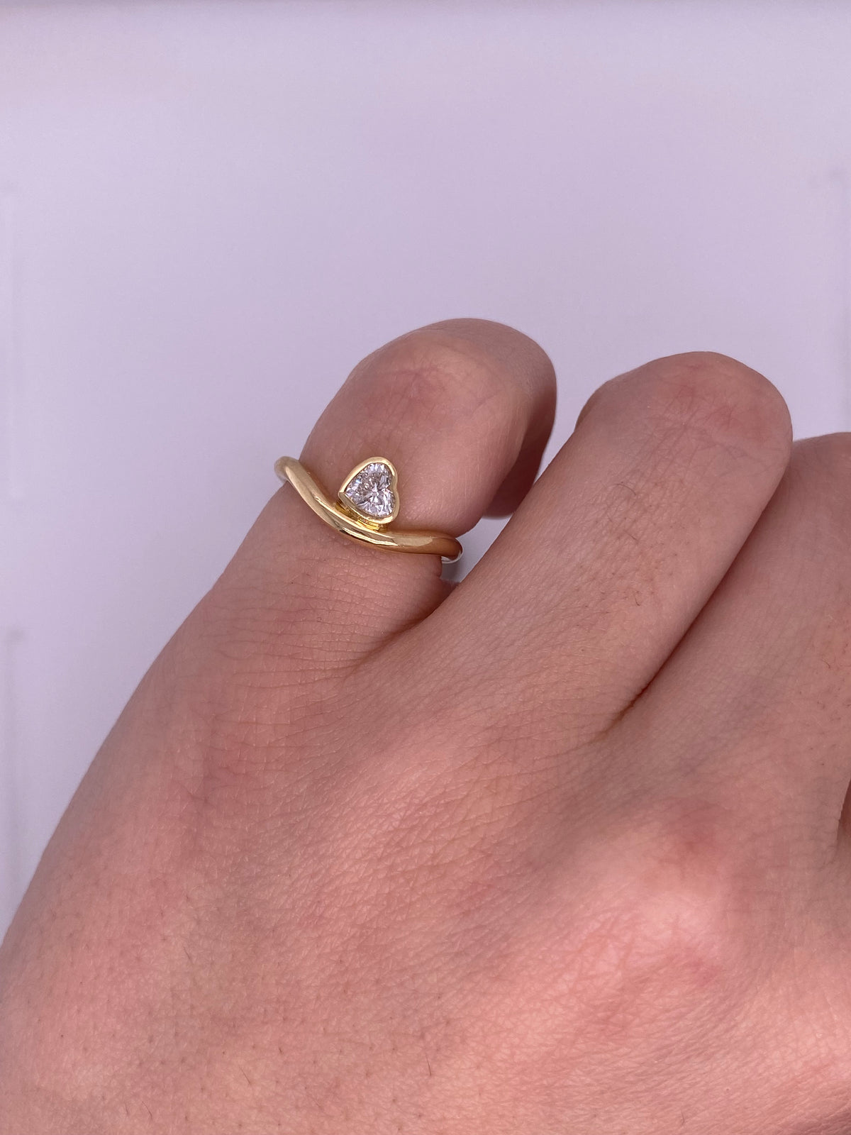 A0133 - Anillo pinky wavy chunky corazon biselado