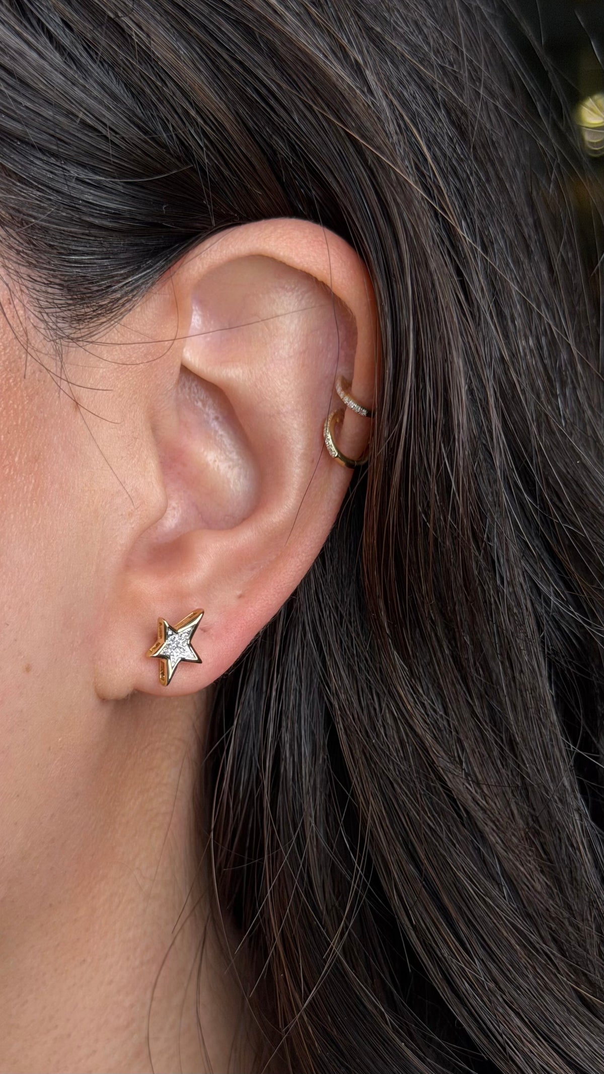 R0212 - Studs estrellas pave biseladas
