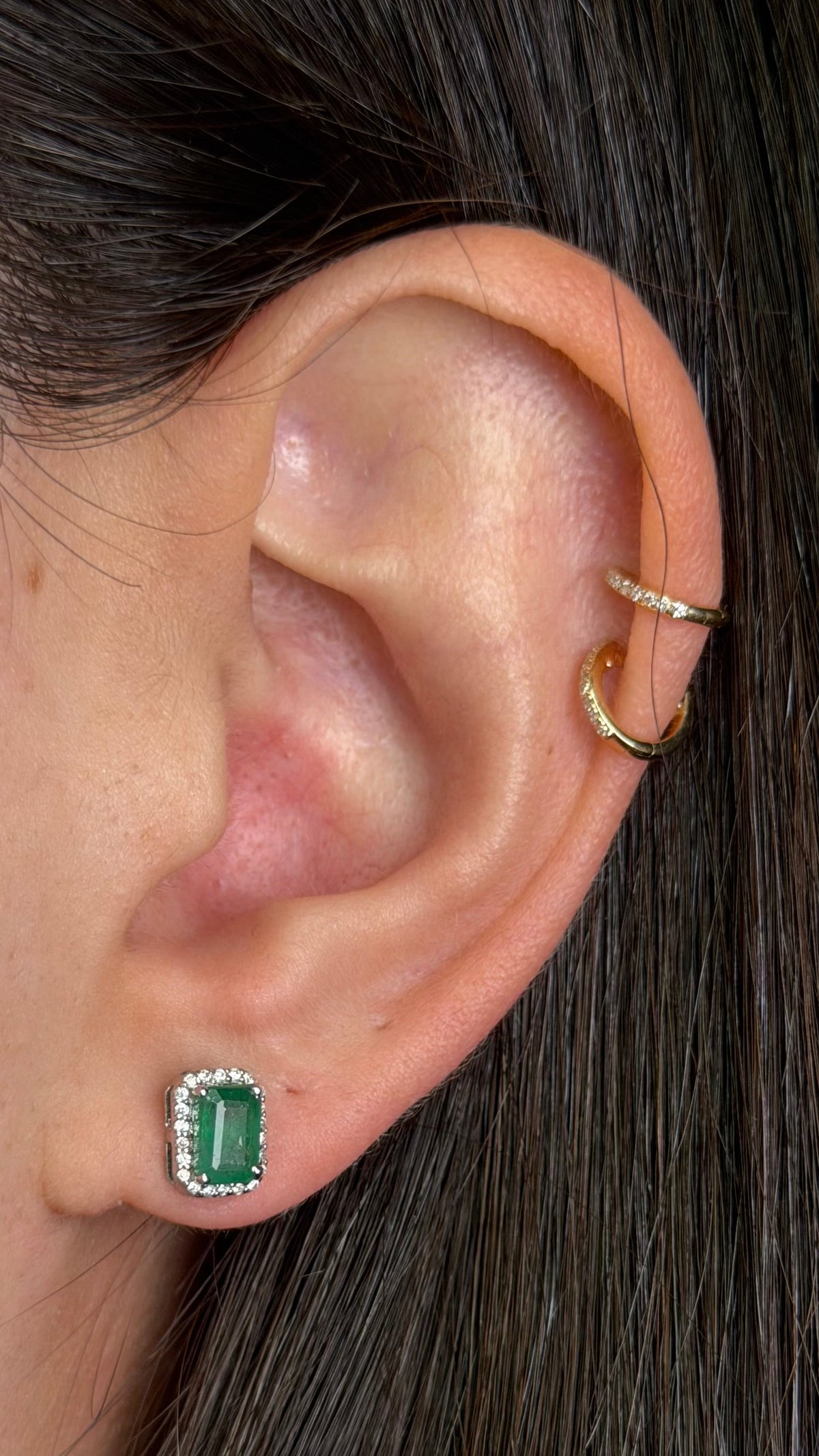 R0227 - Studs esmeralda con halo