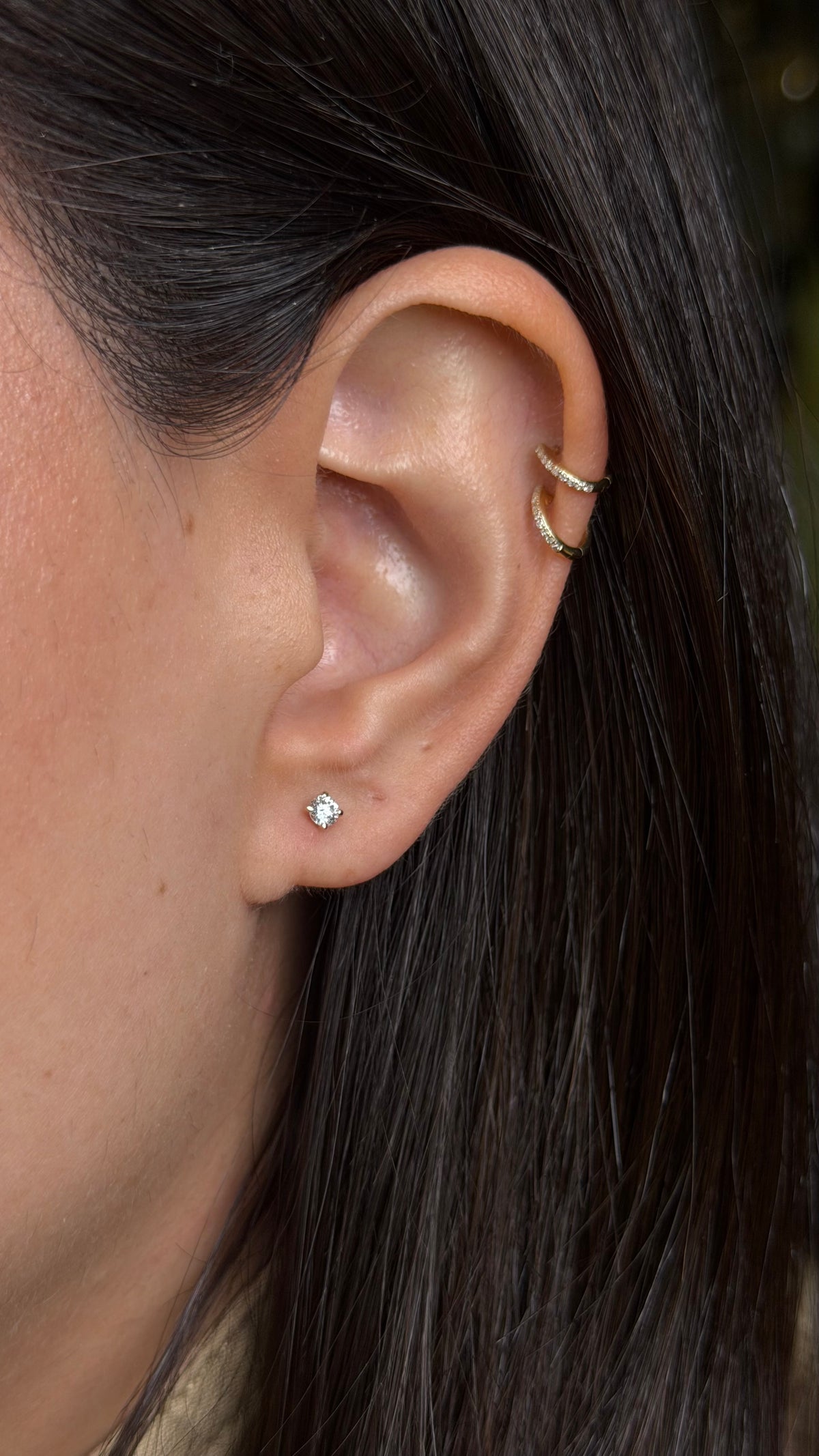 R0270 - Studs redondos 0.25 cts martini - 4 uñas LAB