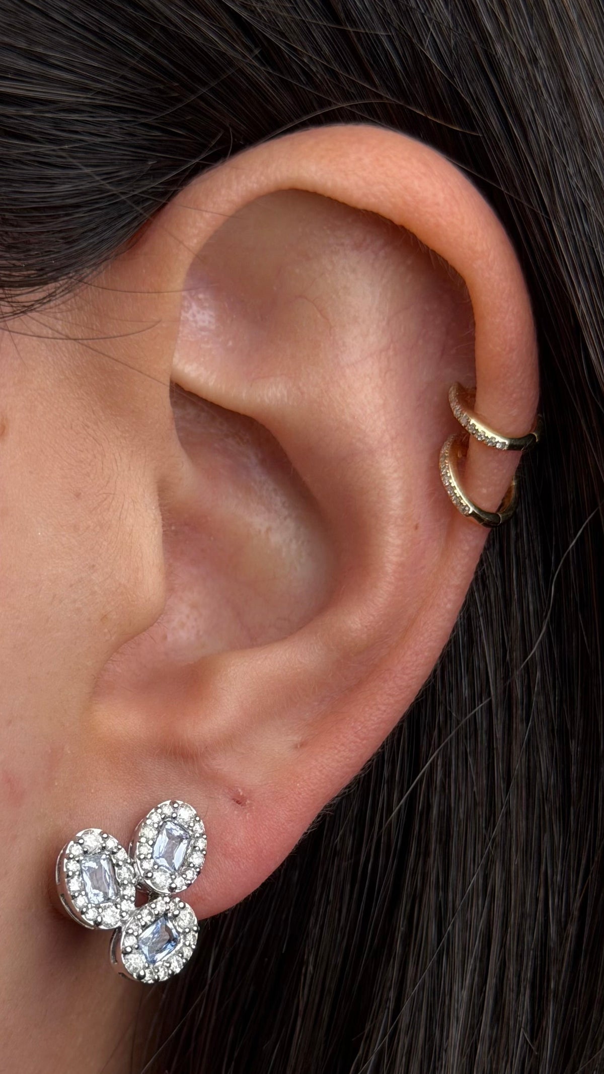 R0187 - Studs triple aguamarina oval con halo