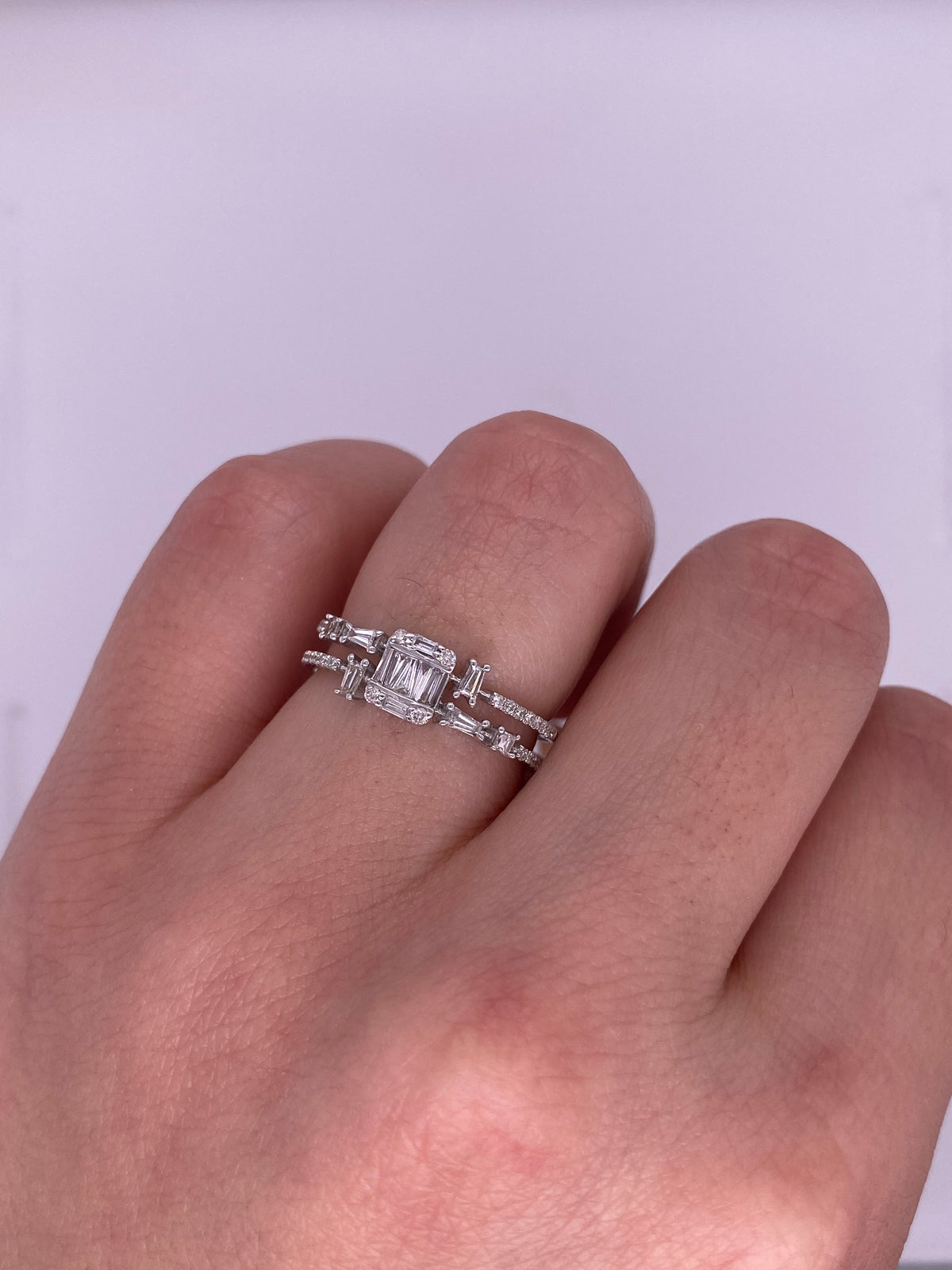 A0164 - Churumbela doble fila diamante central baguettes