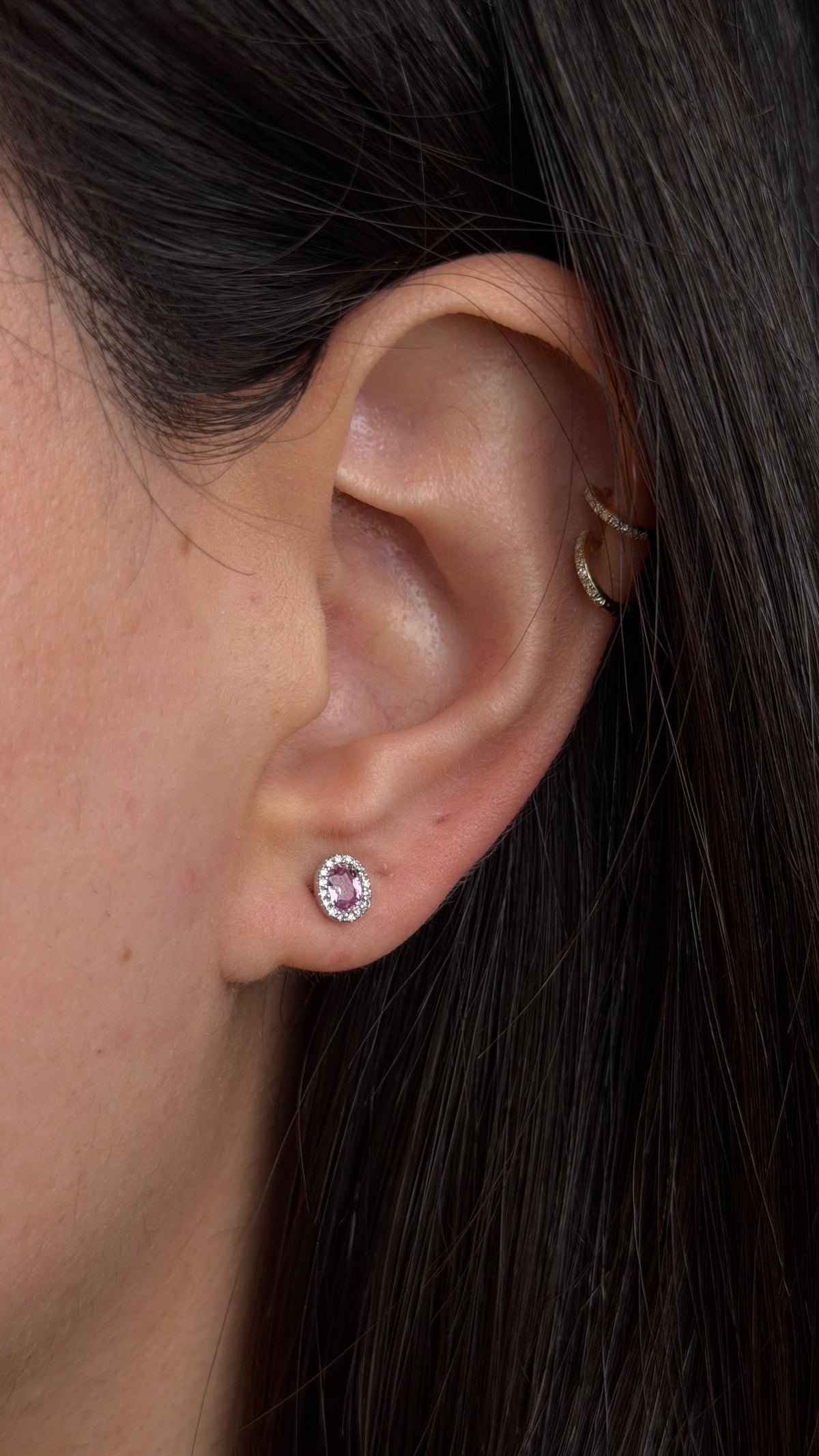 R0333 - Studs zafiro rosa oval chico con halo