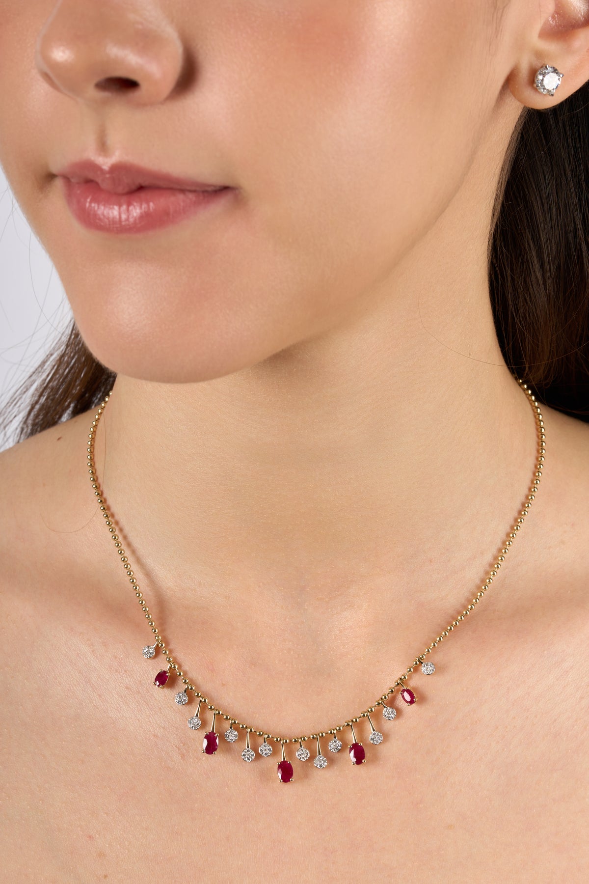 G0057 - Gargantilla bolitas de oro con rubí oval colgantes