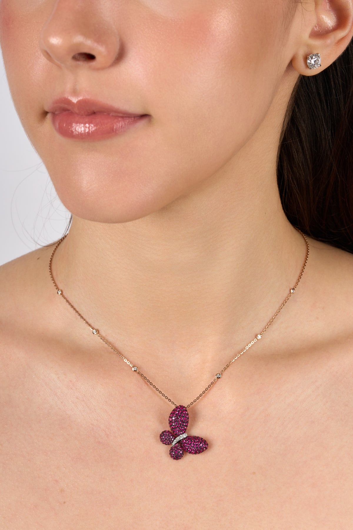 C0062 - Collar mariposa de rubí