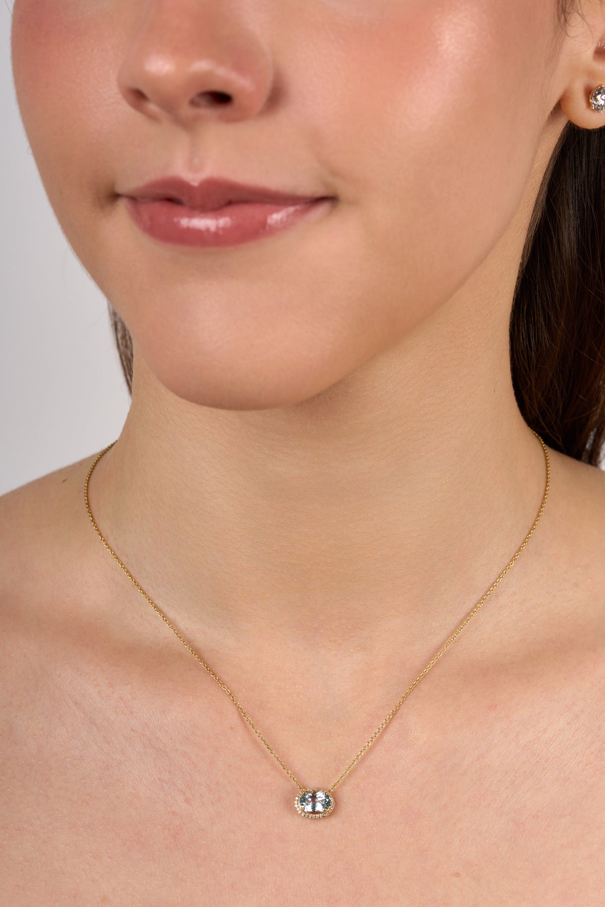 C0105 - Collar aguamarina con halo