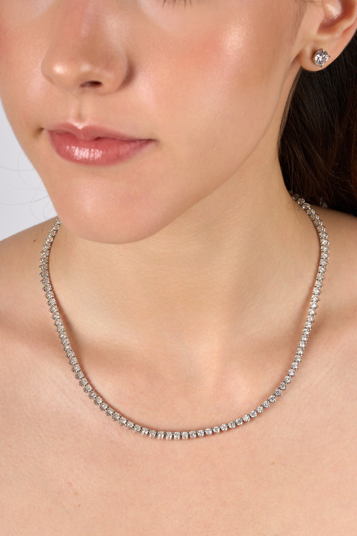 G0149 - Gargantilla tennis three prong 10.76 cts de Diamante 17"